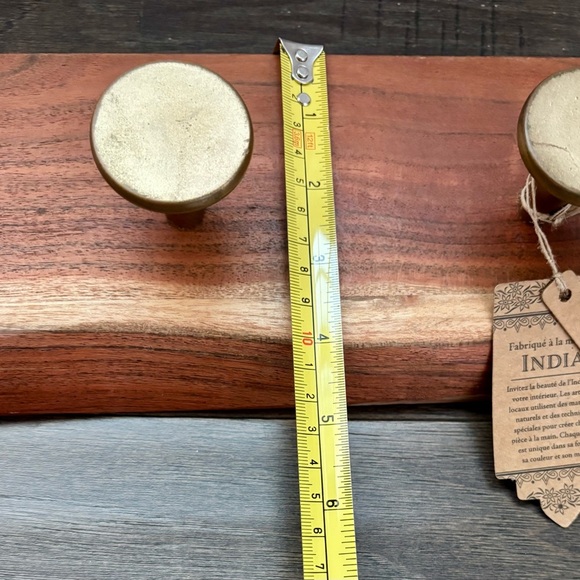 Artisan Natural Wood & Brass tone 4 hook coat rack w/hanging hardware - Picture 2 of 11